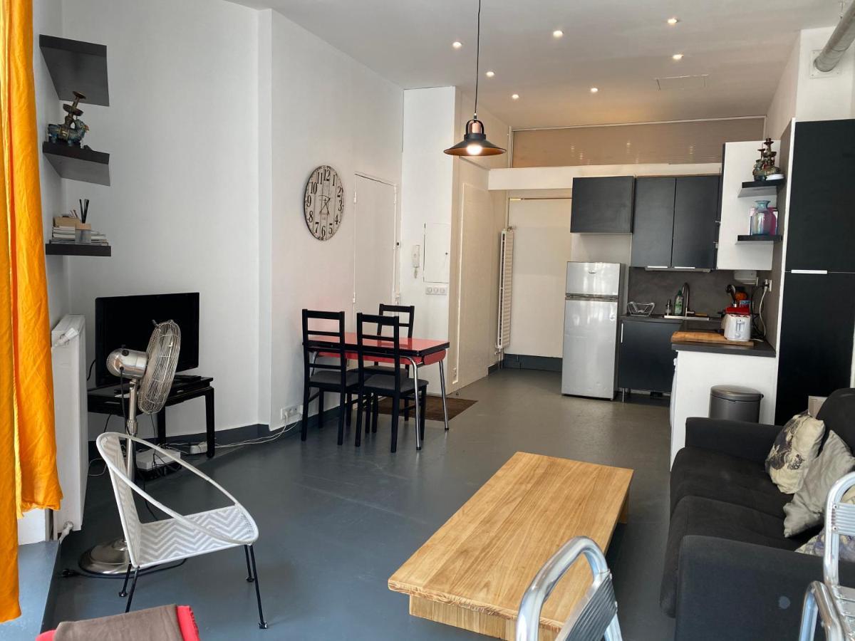 Artistic Apartment Center Of Paris Exterior photo